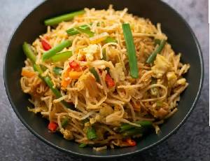 Vegetable Hakka Noodles